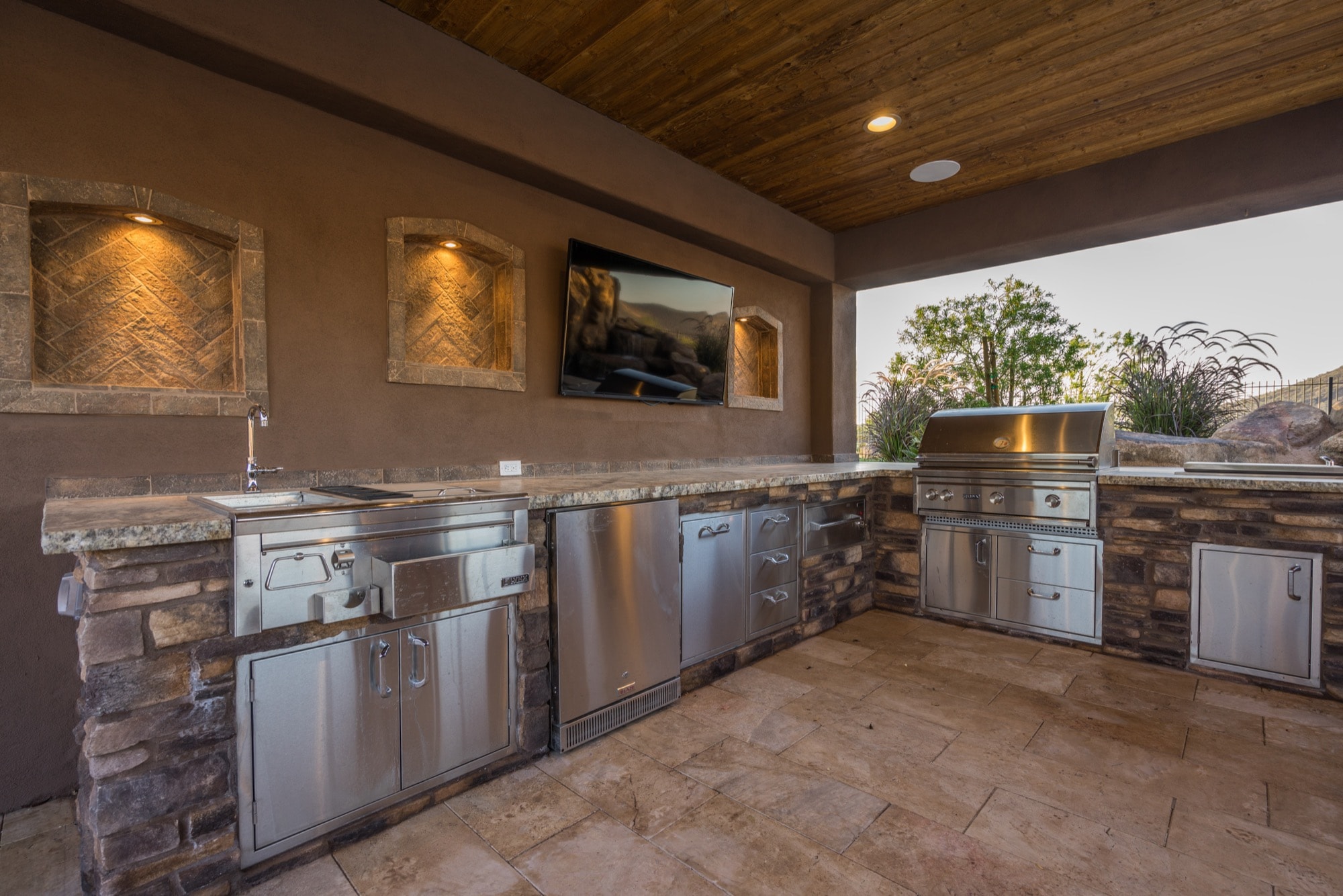 Jeromey Naugle Premier Paradise Pool Builders Az Outdoor Kitchen