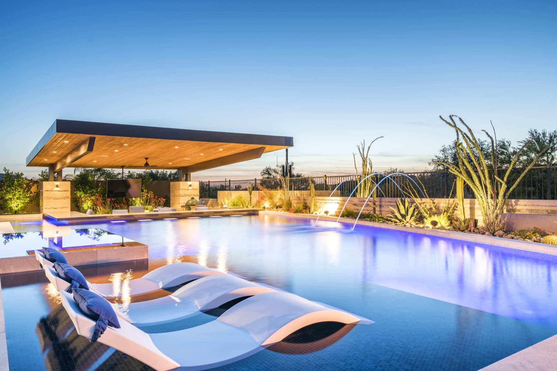 Custom Pool with Cantilevered Outdoor Kitchen | Scottsdale Arizona | Premier Paradise Inc.